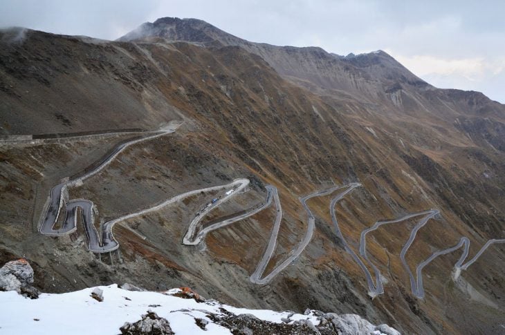 Paso Stelvio, Italia Zigzag