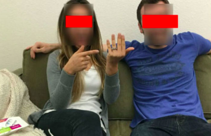 Publicaron una foto de su compromiso; no vieron lo que había al lado