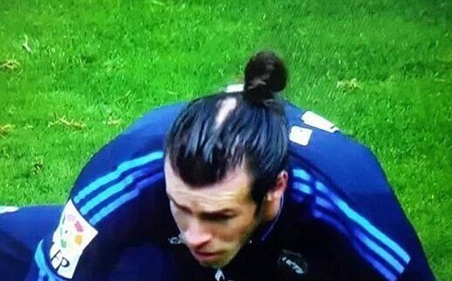 Gareth Bale man bun calvo