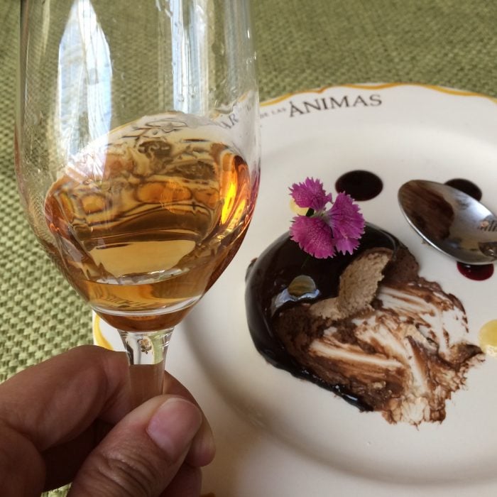 tequila añejo y mole