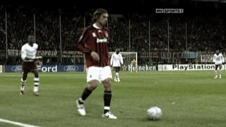 Paolo Maldini en la cancha