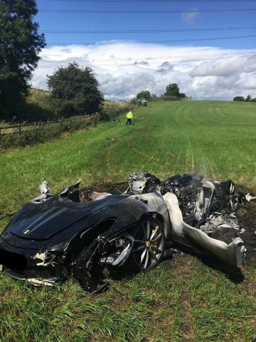 Ferrari en accidente