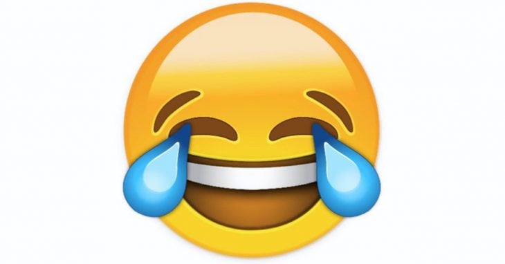 Emoji Risa