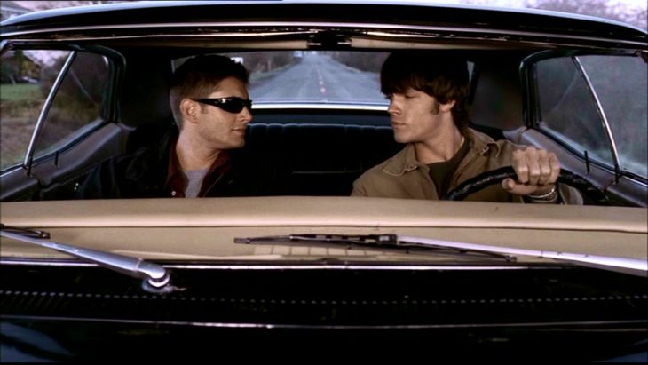 Supernatural manejando carro