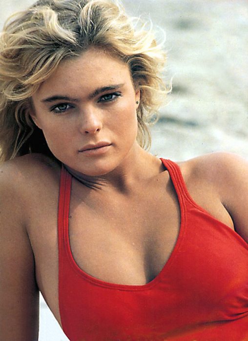 Erika Eleniak en Baywatch