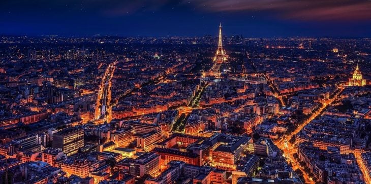 skyline de parís de noche