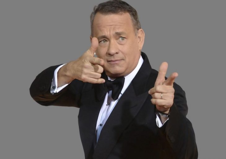 tom hanks fondo gris