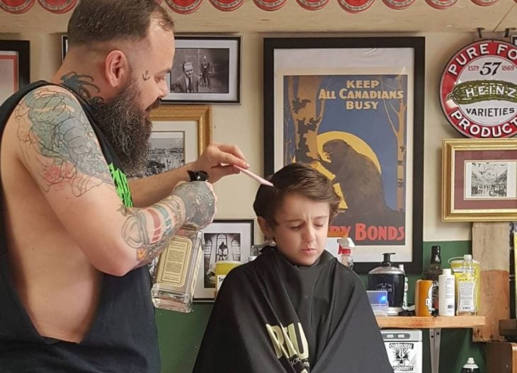 fotos niño autismo cortar cabello 2