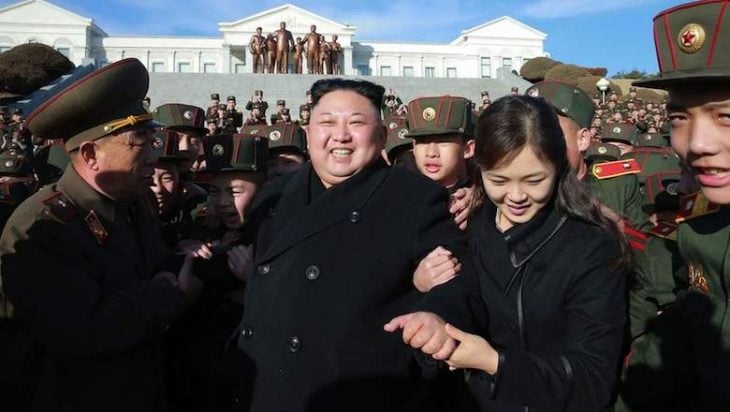 Kim Jong-un y su esposa