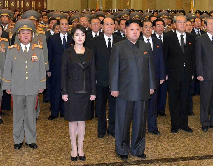 Kim Jong-un y su esposa