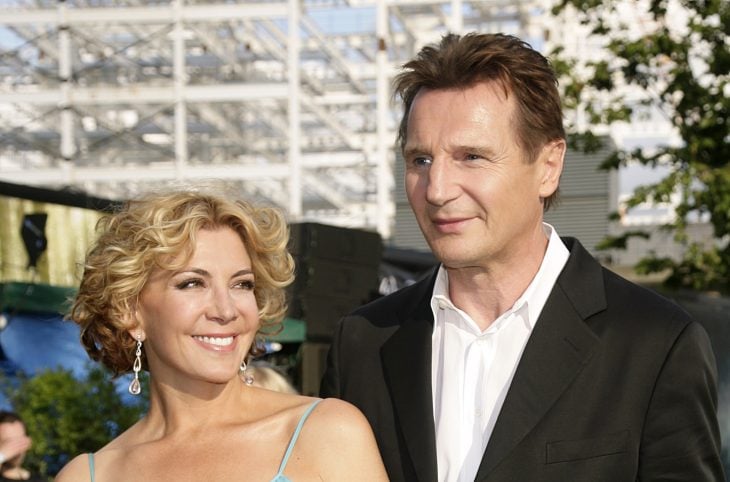 neeson y esposa