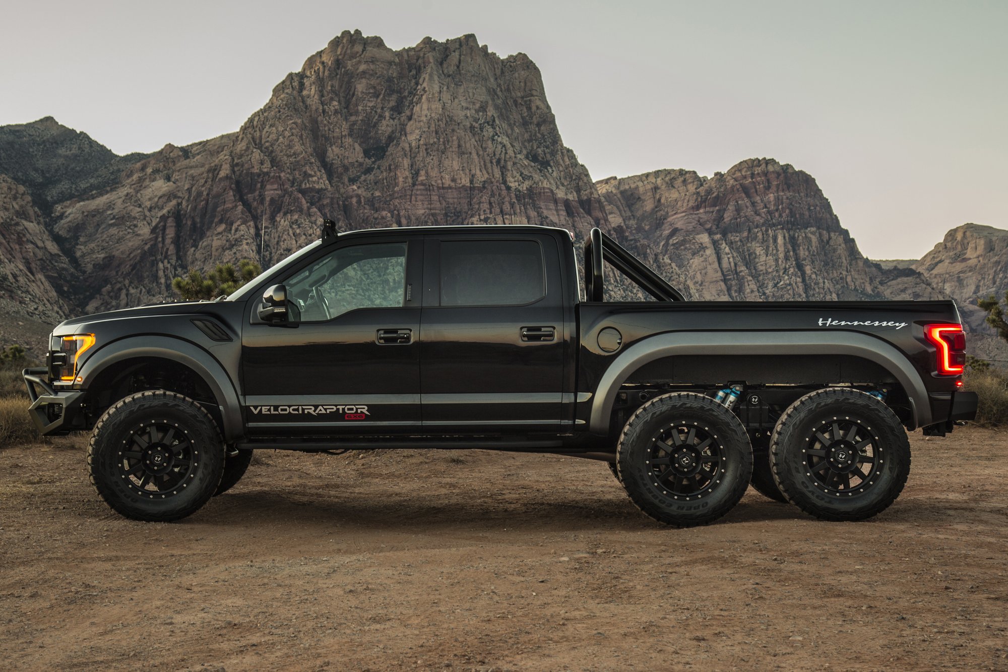 El Velociraptor 6×6 Sobre Una Ford Raptor 2018 Es Alucinante