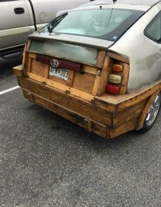 el buen uso de la madera en un auto