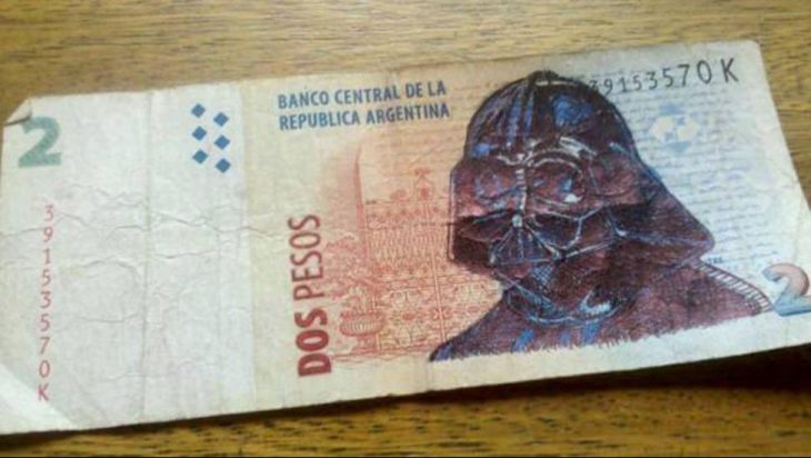 Billetes de 2 pesos en Argentina