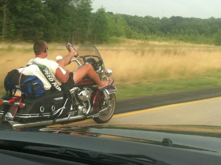 hombres viven menos motocicleta