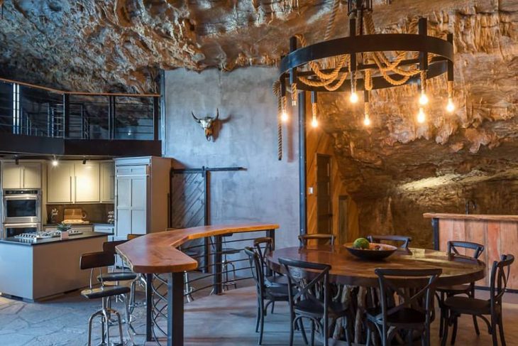 Casa en Beckham Creek Cave Lodge