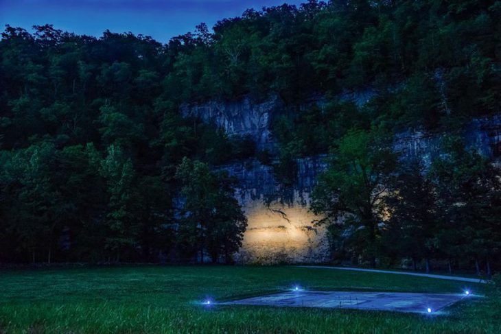 Casa en Beckham Creek Cave Lodge