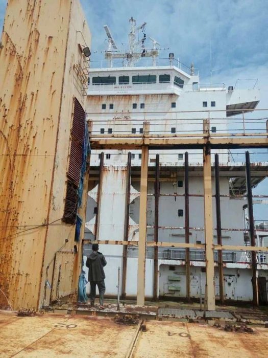 Barco abandonado