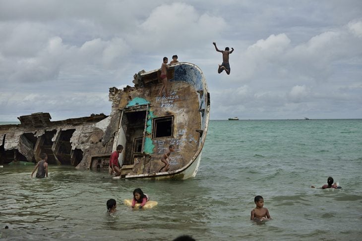 Niños en Kiribati