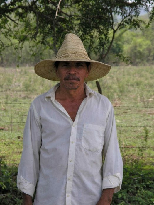 Hombre con sombrero