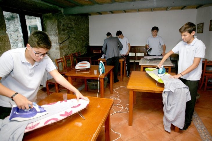 actividades casa hombres escuela