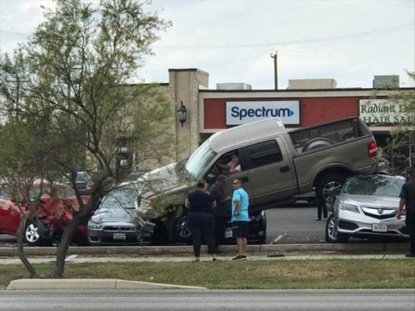 accidentes graciosos camioneta