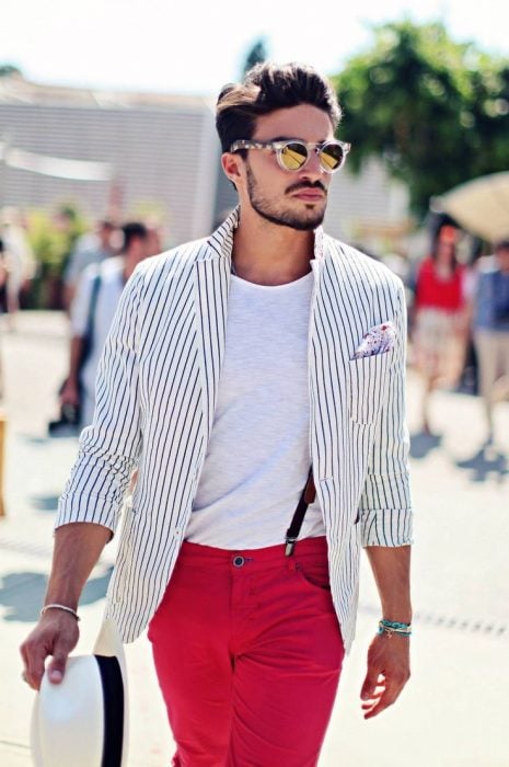 Hombre con blazer