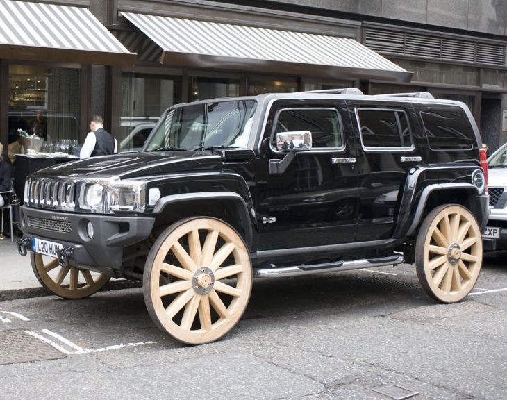 Malas ideas bien ejecutadas camioneta hummer