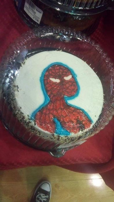 25 Pasteles feos de cumpleaños que nadie quiere recibir