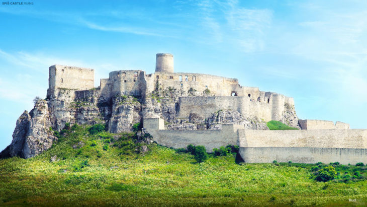 castillo reconstruido