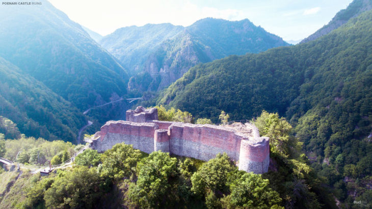 castillo reconstruido