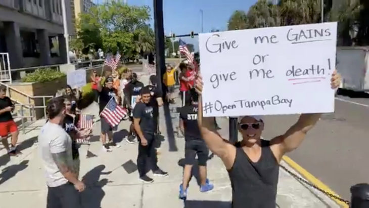 protesta gimnasios en florida