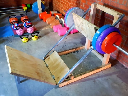 Cómo hacer un gimnasio en el hogar con materiales caseros? - LaKalle