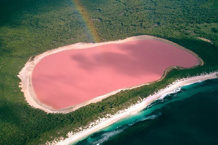 Lago Hillier