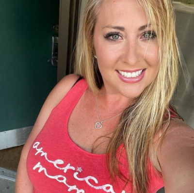 Mujer decide continuar en OnlyFans con el permiso de Dios