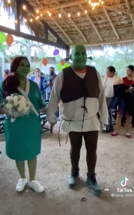 Pareja Shrek