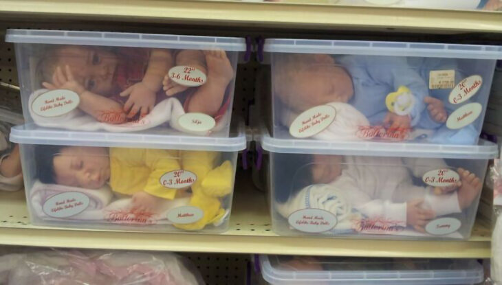 Bebés en cajas