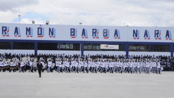 Colegio Ramón Barba Naranjo escuela