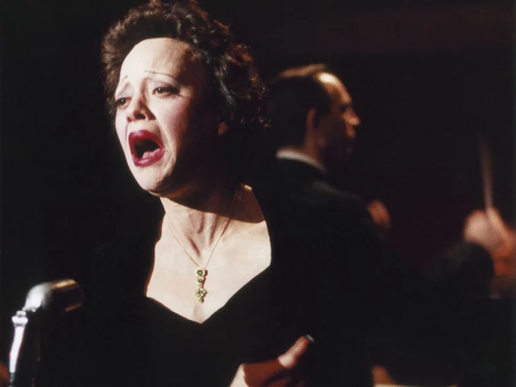 Mario Cotillard como Edith Piaf