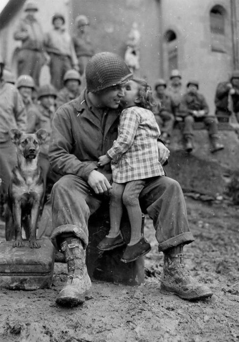 San Valentin niña soldado