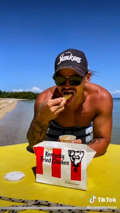 KFC en la playa