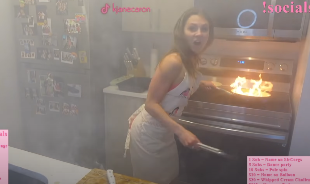 Streamer cocina en vivo por Twitch y casi quema su casa