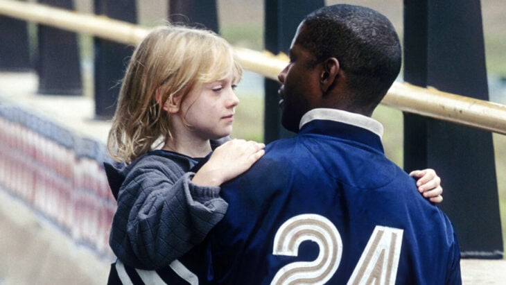 Dakota Fanning h Denzel Wasbj 