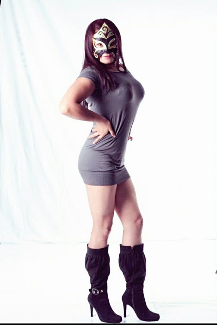 Luchadora del CMLL comparte su intimidad en OnlyFans