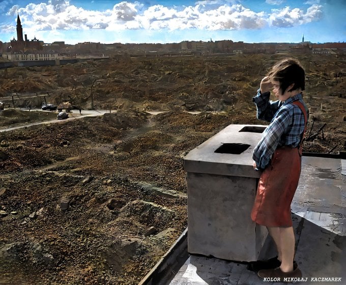 Niña en Varsovia