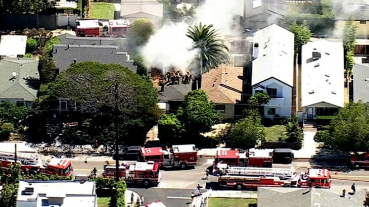 Bomberos trabajando