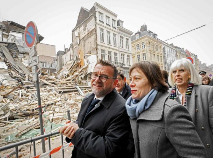 Autoridades francesas revisan causas del derrumbe