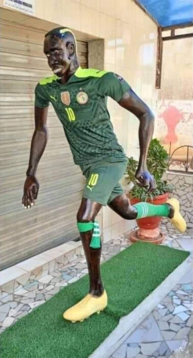 Estatua Sadio Mané