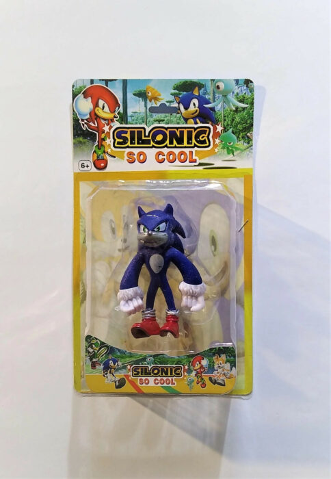 Silonic una versión pirata del sonic feral en un blister que dice Es tan genial It's so cool