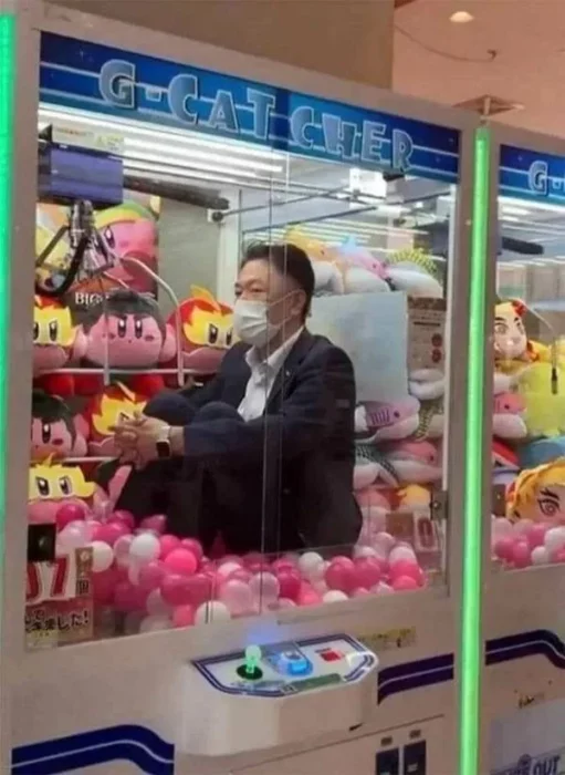 Kirby salaryman